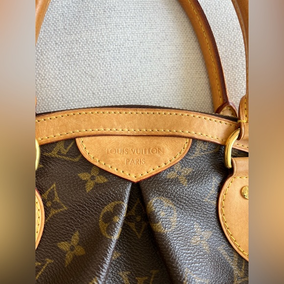 🔥 100% Authentic Louis Vuitton Trivoli Handbag with Dustbag🔥 - Picture 7 of 12